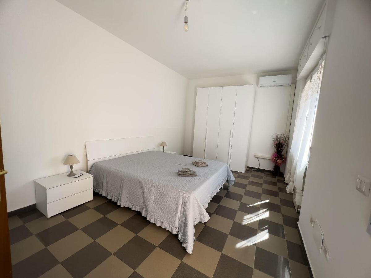 לדיספולי Casa Vacanze La Dimora Allegra מראה חיצוני תמונה