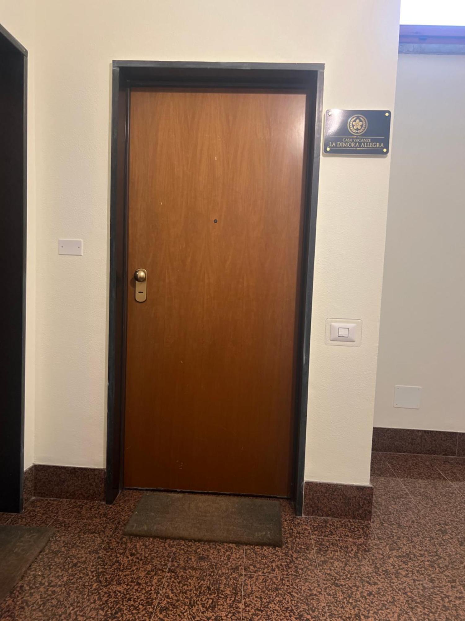 לדיספולי Casa Vacanze La Dimora Allegra מראה חיצוני תמונה
